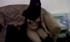 अरब महिला गुदा, अरब  ...